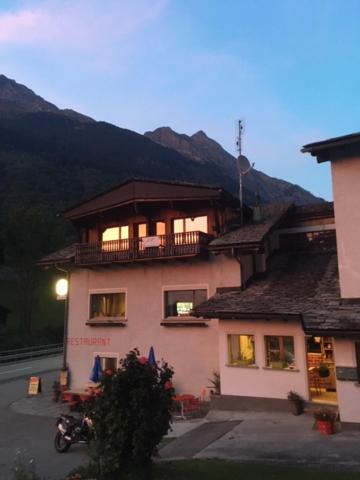 Hotel Val D'Arca Bregaglia Exterior photo